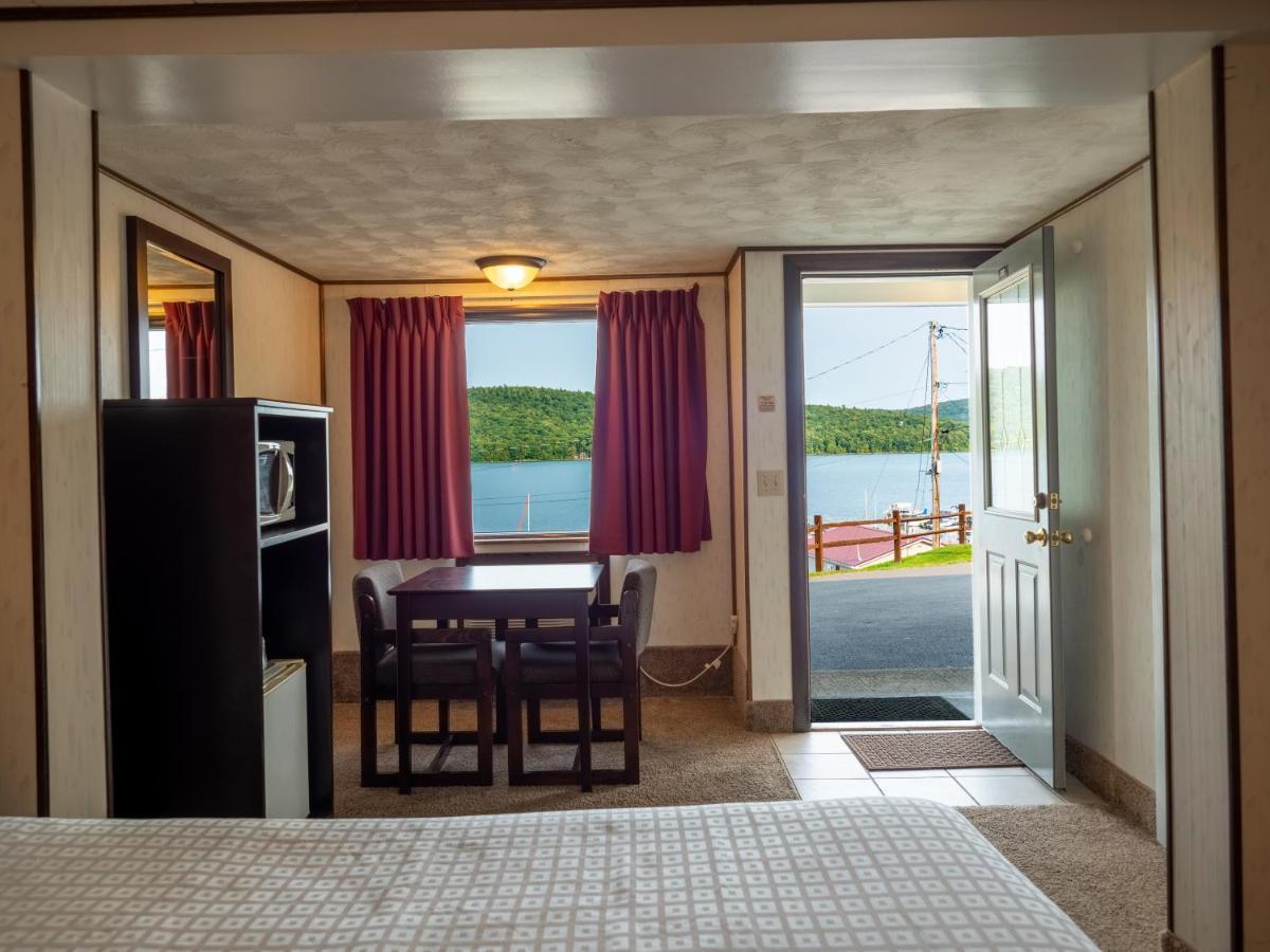 Lake 'N Pines Motel 库珀斯敦 外观 照片