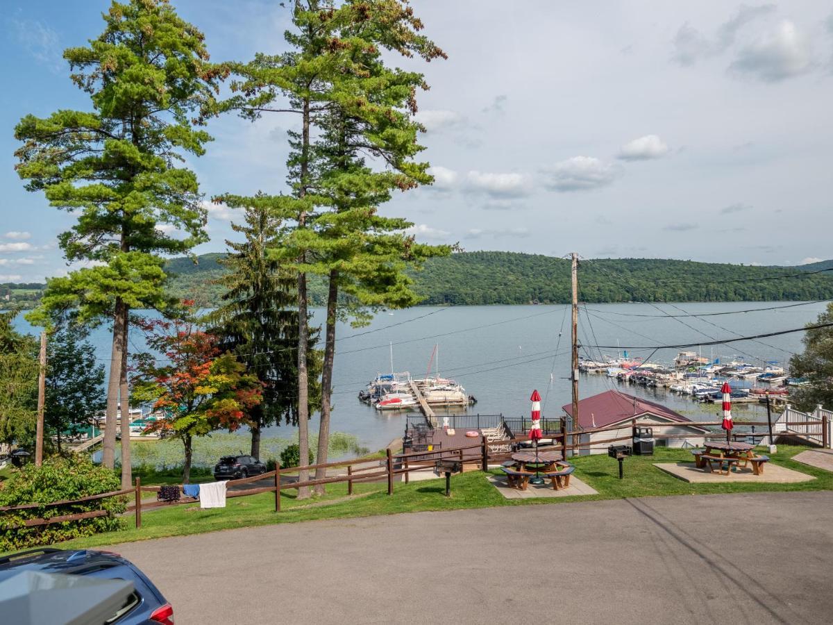 Lake 'N Pines Motel 库珀斯敦 外观 照片