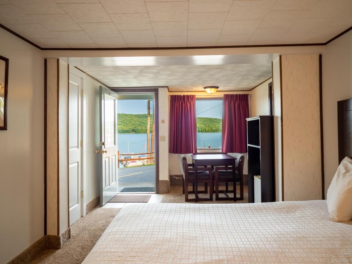Lake 'N Pines Motel 库珀斯敦 外观 照片