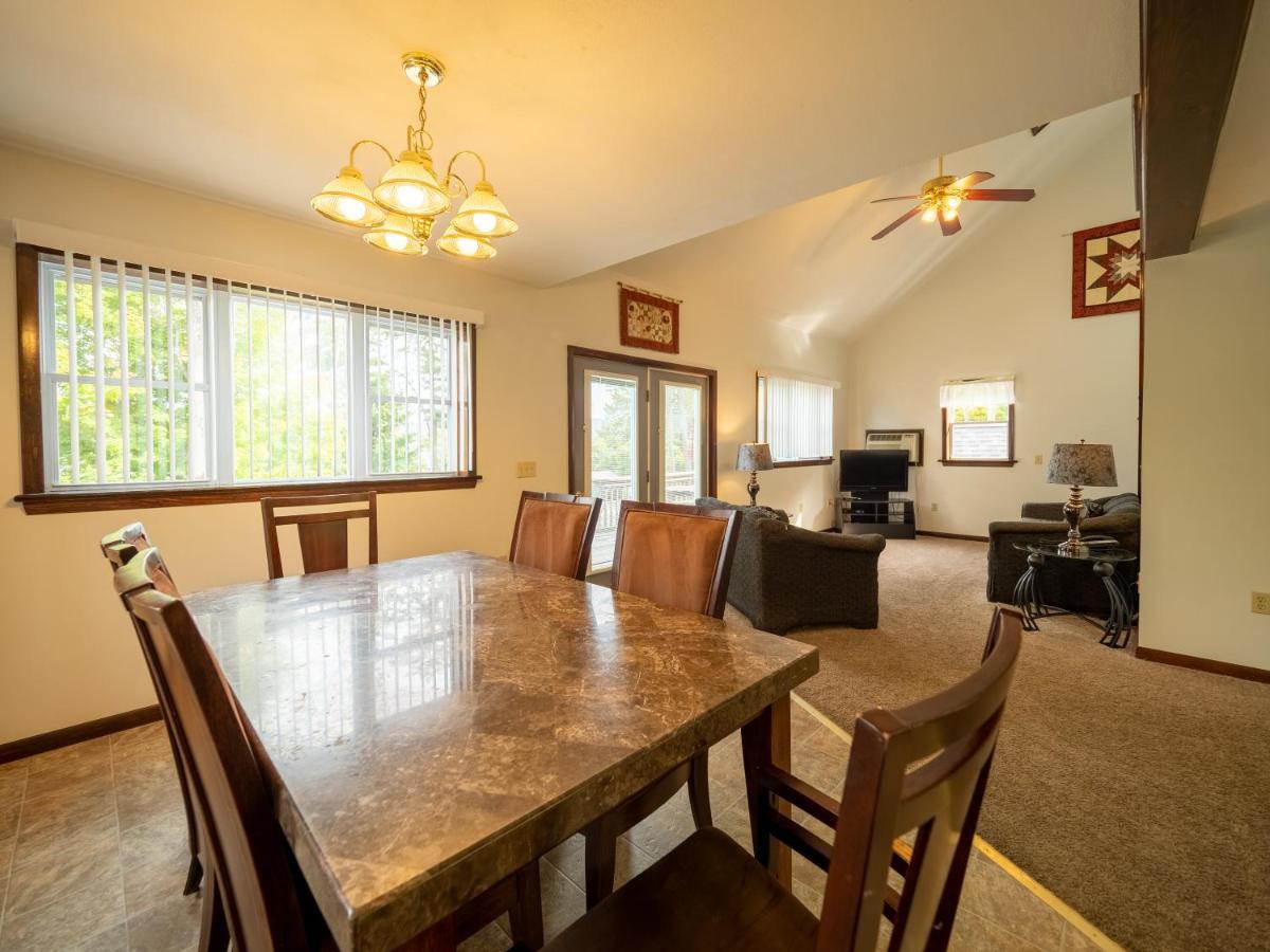Lake 'N Pines Motel 库珀斯敦 外观 照片