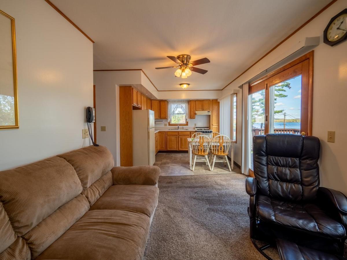 Lake 'N Pines Motel 库珀斯敦 外观 照片