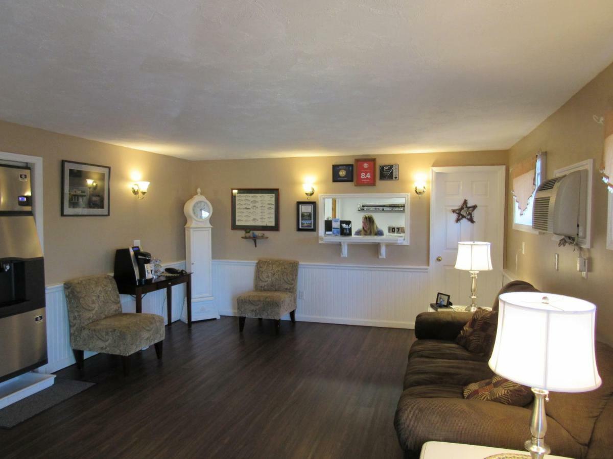 Lake 'N Pines Motel 库珀斯敦 外观 照片